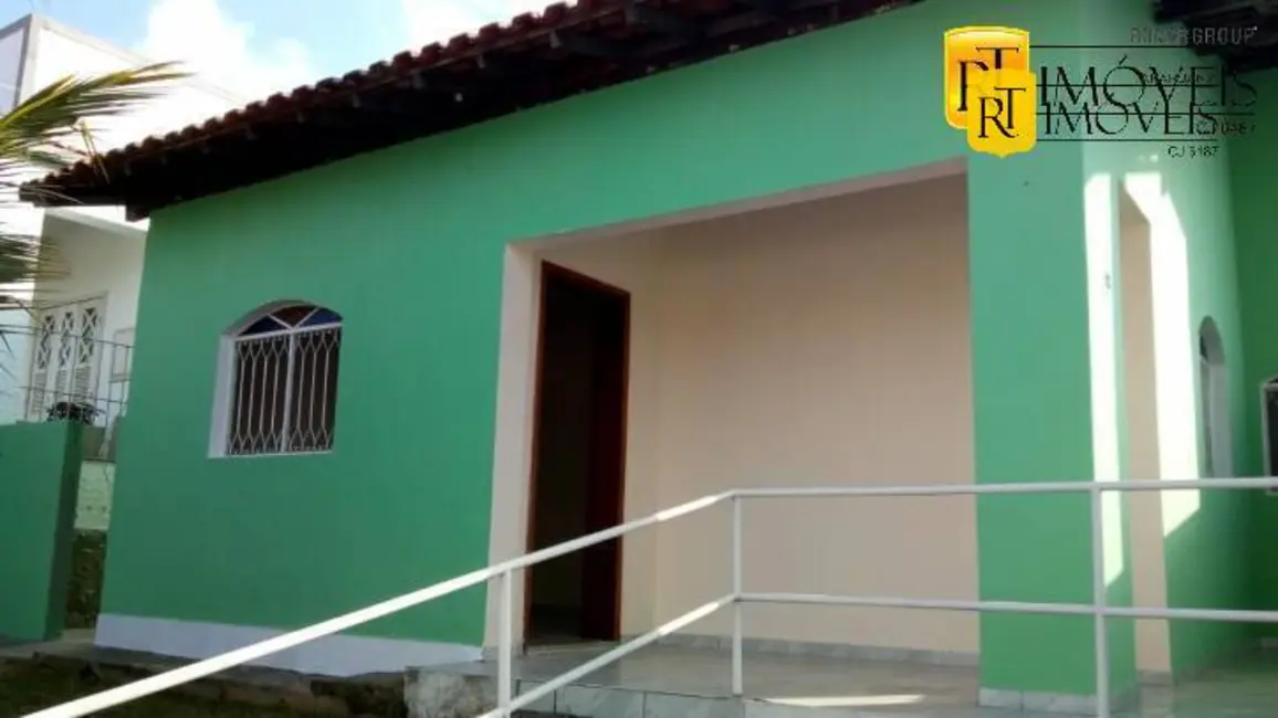 Casa com 2 quartos à venda, 360m2 em Centro, Araruama - RJ - imagem 3 Foto 3 de Casa com 2 quartos à venda, 360m2 em Centro, Araruama - RJ