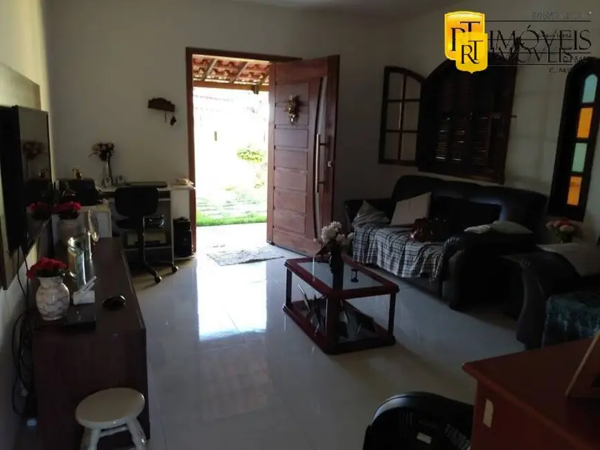 Foto 3 de Casa com 2 quartos à venda, 77m2 em Araruama - RJ