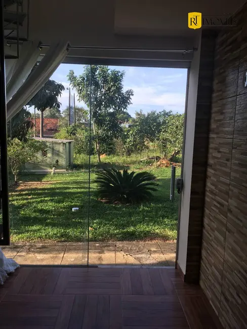 Foto 5 de Casa com 6 quartos à venda, 1200m2 em Araruama - RJ