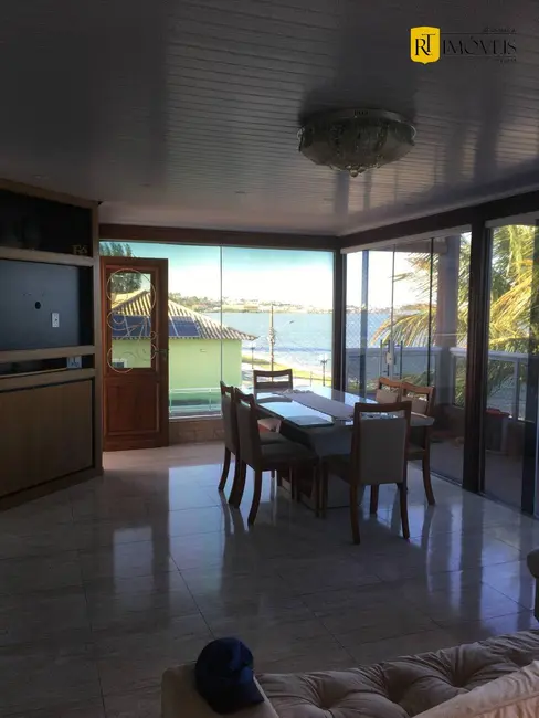 Casa com 2 quartos à venda, 300m2 em Araruama - RJ - imagem 4 Foto 4 de Casa com 2 quartos à venda, 300m2 em Araruama - RJ