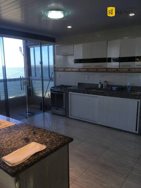 Casa com 2 quartos à venda, 300m2 em Araruama - RJ - imagem 3 Foto 3 de Casa com 2 quartos à venda, 300m2 em Araruama - RJ