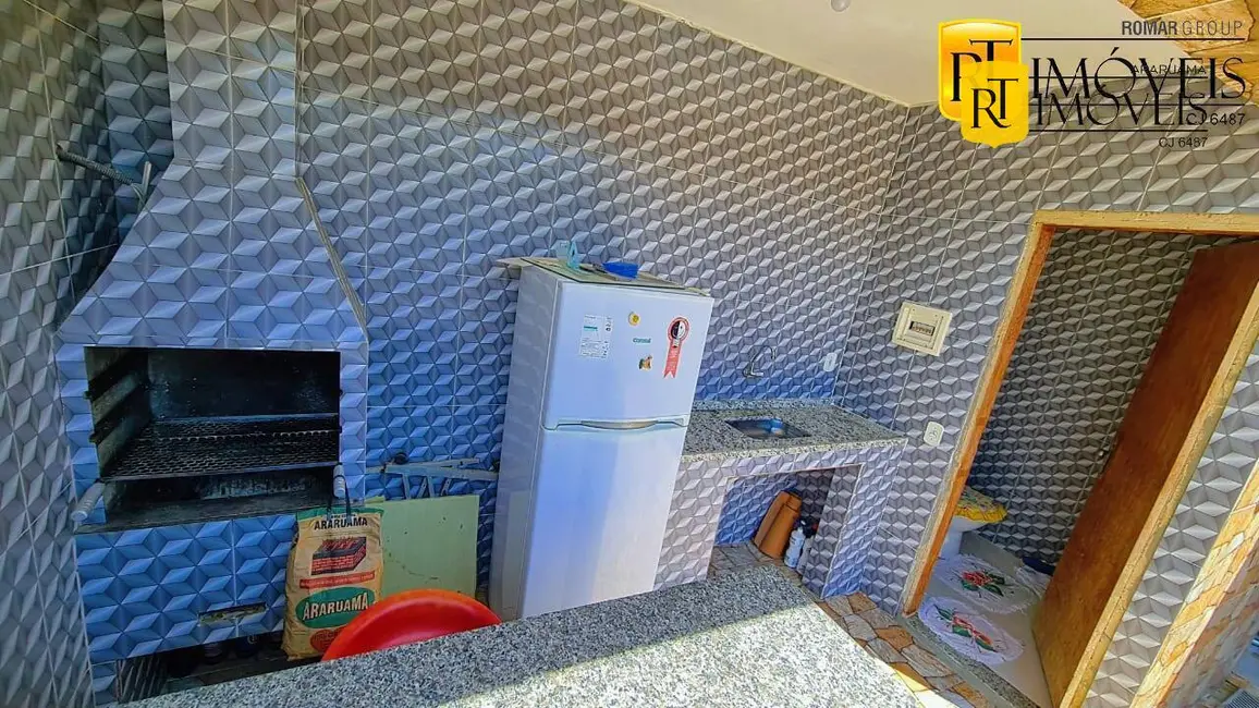Casa com 3 quartos à venda, 225m2 em Araruama - RJ - imagem 3 Foto 3 de Casa com 3 quartos à venda, 225m2 em Araruama - RJ