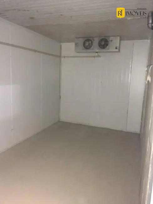 Foto 8 de Armazém / Galpão para alugar, 800m2 em Araruama - RJ