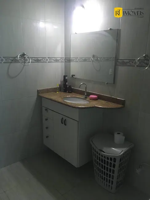 Foto 9 de Casa com 4 quartos à venda, 219m2 em Araruama - RJ