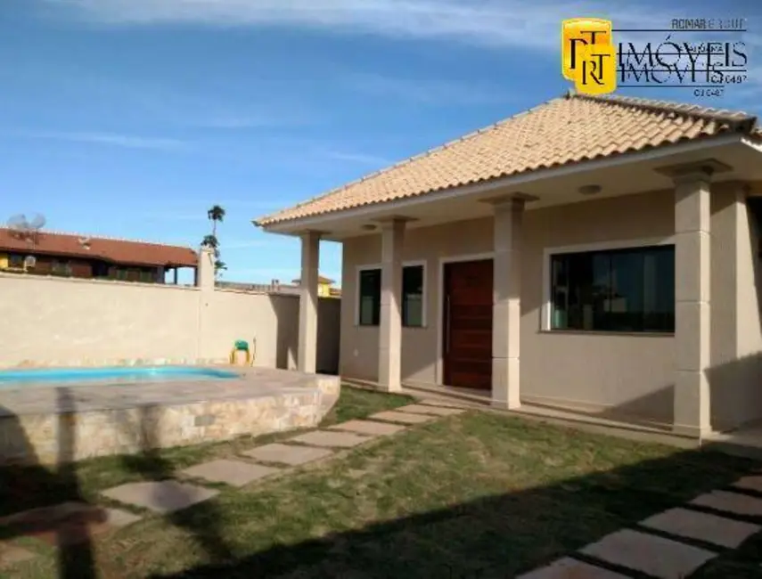 Foto 2 de Casa de Condomínio com 3 quartos à venda, 265m2 em Araruama - RJ