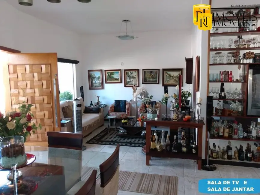 Foto 3 de Casa de Condomínio com 5 quartos à venda, 300m2 em Araruama - RJ