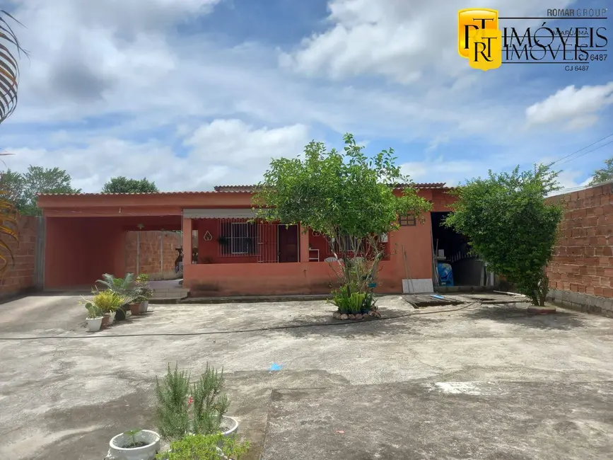 Foto 2 de Casa com 3 quartos à venda, 100m2 em Araruama - RJ