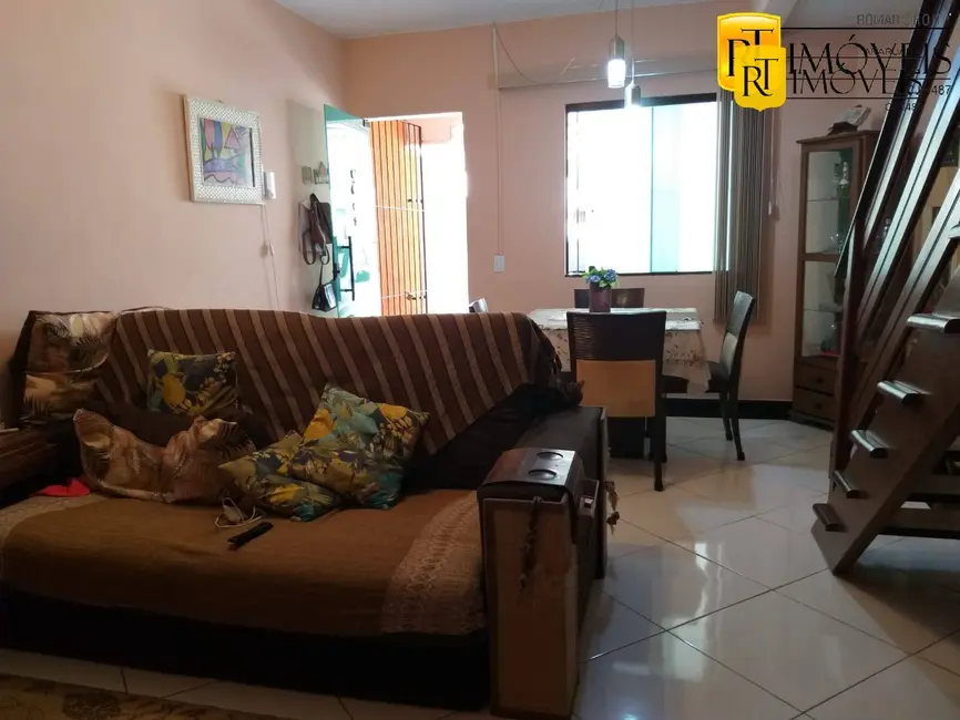 Foto 5 de Casa com 3 quartos à venda, 125m2 em Araruama - RJ