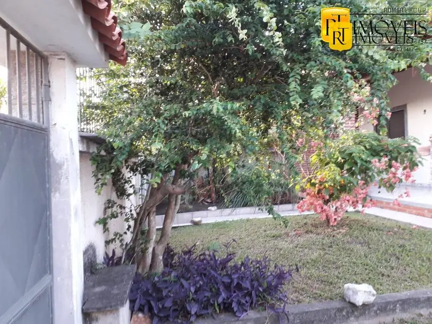 Foto 3 de Casa com 3 quartos à venda, 135m2 em Araruama - RJ