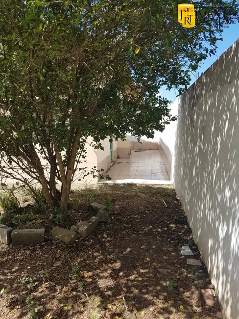 Foto 7 de Casa com 1 quarto à venda, 50m2 em Araruama - RJ