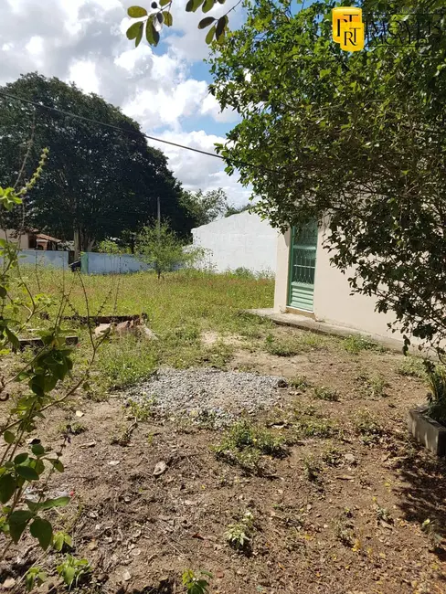 Foto 2 de Casa com 1 quarto à venda, 50m2 em Araruama - RJ