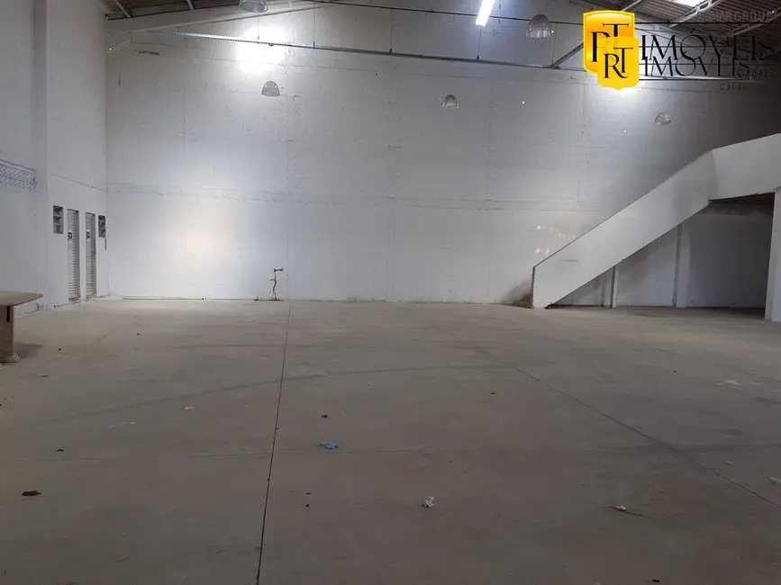 Foto 7 de Armazém / Galpão à venda e para alugar, 990m2 em Araruama - RJ