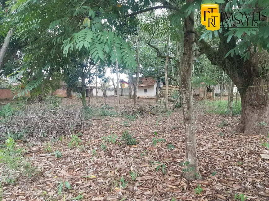 Foto 3 de Terreno / Lote à venda, 3500m2 em Araruama - RJ