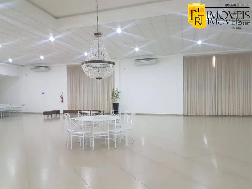 Foto 3 de Armazém / Galpão à venda e para alugar, 871m2 em Araruama - RJ