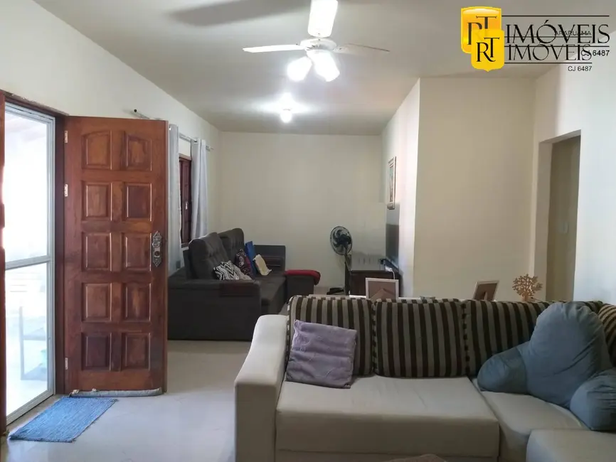 Foto 6 de Casa com 3 quartos à venda, 190m2 em Araruama - RJ