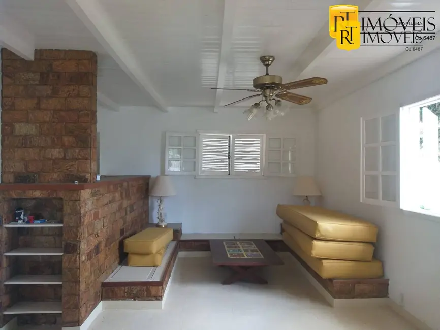 Foto 9 de Casa com 3 quartos à venda, 164m2 em Araruama - RJ