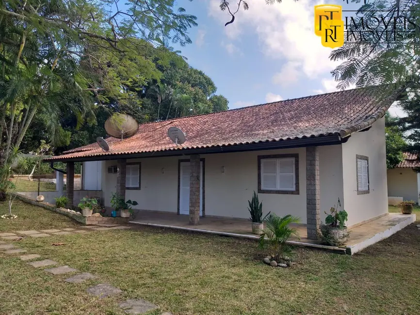Foto 3 de Casa com 3 quartos à venda, 164m2 em Araruama - RJ