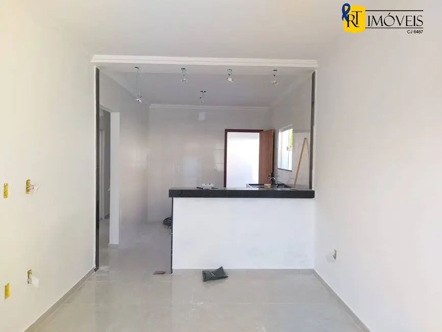Casa com 3 quartos à venda, 100m2 em Araruama - RJ - imagem 4 Foto 4 de Casa com 3 quartos à venda, 100m2 em Araruama - RJ