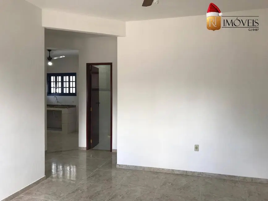 Foto 2 de Casa com 3 quartos à venda, 93m2 em Araruama - RJ