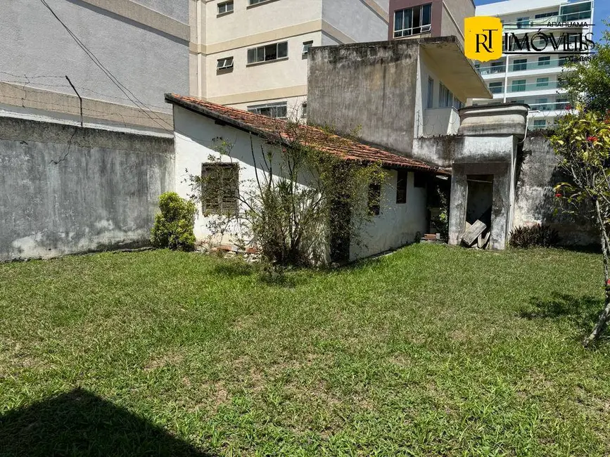 Foto 6 de Casa com 2 quartos à venda, 60m2 em Araruama - RJ