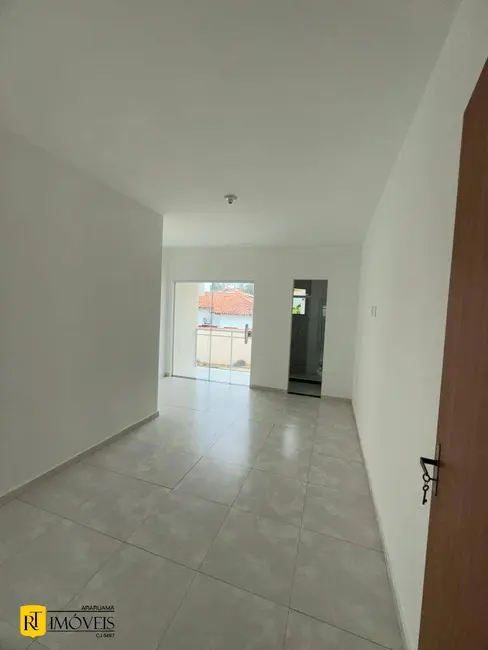 Foto 6 de Casa com 2 quartos à venda, 87m2 em Araruama - RJ