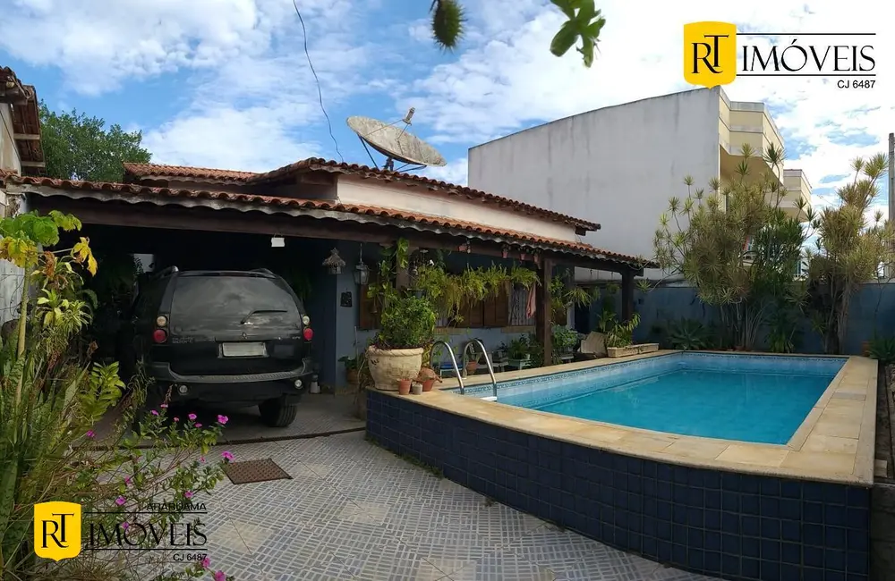Foto 1 de Casa com 3 quartos à venda, 216m2 em Araruama - RJ