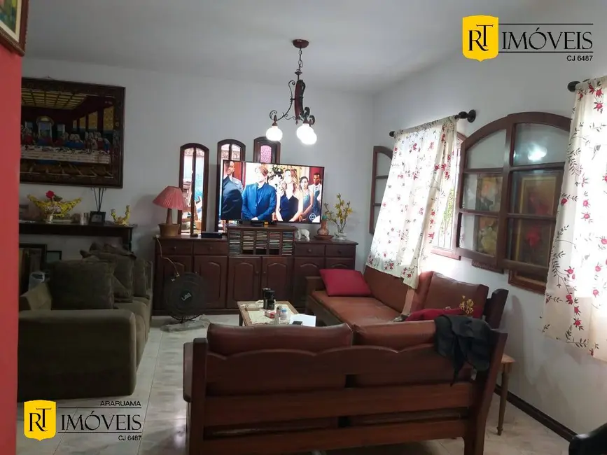 Foto 3 de Casa com 3 quartos à venda, 216m2 em Araruama - RJ