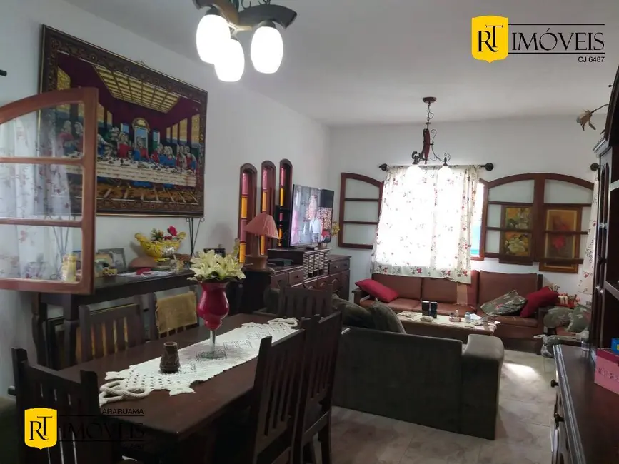 Foto 5 de Casa com 3 quartos à venda, 216m2 em Araruama - RJ