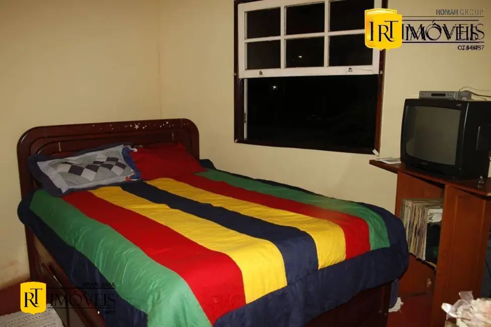 Foto 8 de Casa com 5 quartos à venda e para alugar, 182m2 em Araruama - RJ