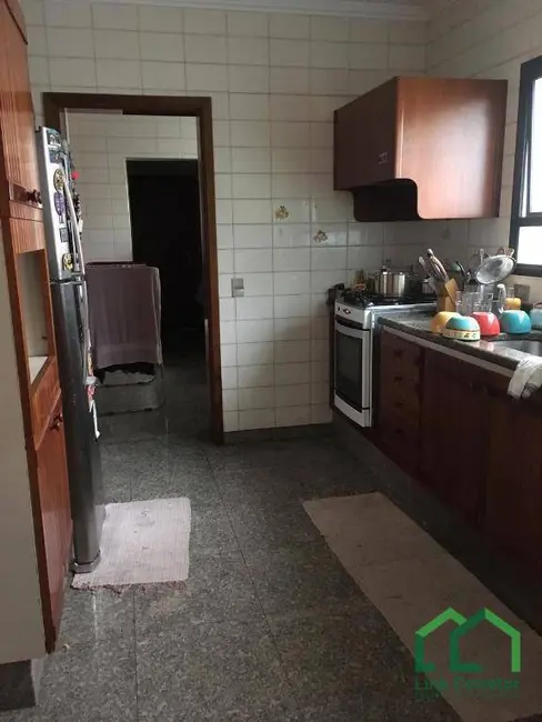 Apartamento com 4 quartos à venda e para alugar, 470m2 em Cambuí, Campinas - SP - imagem 8 Foto 8 de Apartamento com 4 quartos à venda e para alugar, 470m2 em Cambuí, Campinas - SP