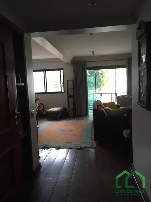 Apartamento com 4 quartos à venda e para alugar, 470m2 em Cambuí, Campinas - SP - imagem 3 Foto 3 de Apartamento com 4 quartos à venda e para alugar, 470m2 em Cambuí, Campinas - SP