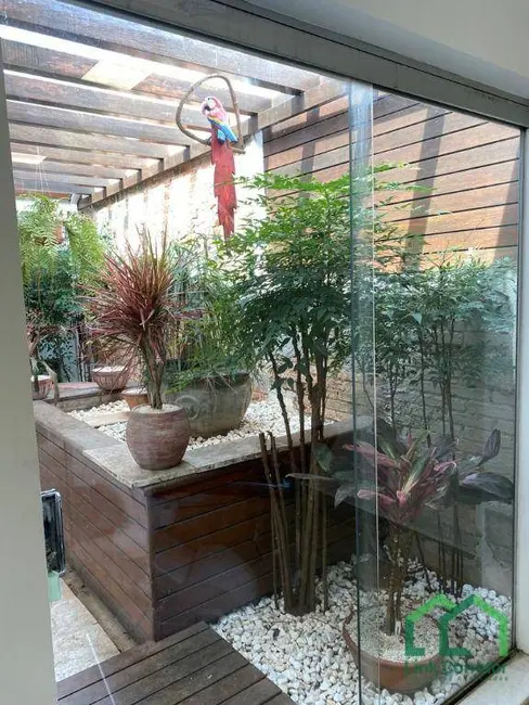 Sala Comercial para alugar, 35m2 em Taquaral, Campinas - SP - imagem 2 Foto 2 de Sala Comercial para alugar, 35m2 em Taquaral, Campinas - SP