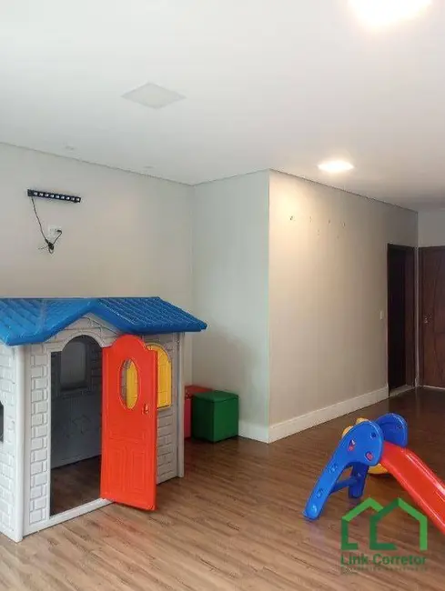 Foto 9 de Apartamento com 4 quartos à venda, 116m2 em Cambuí, Campinas - SP