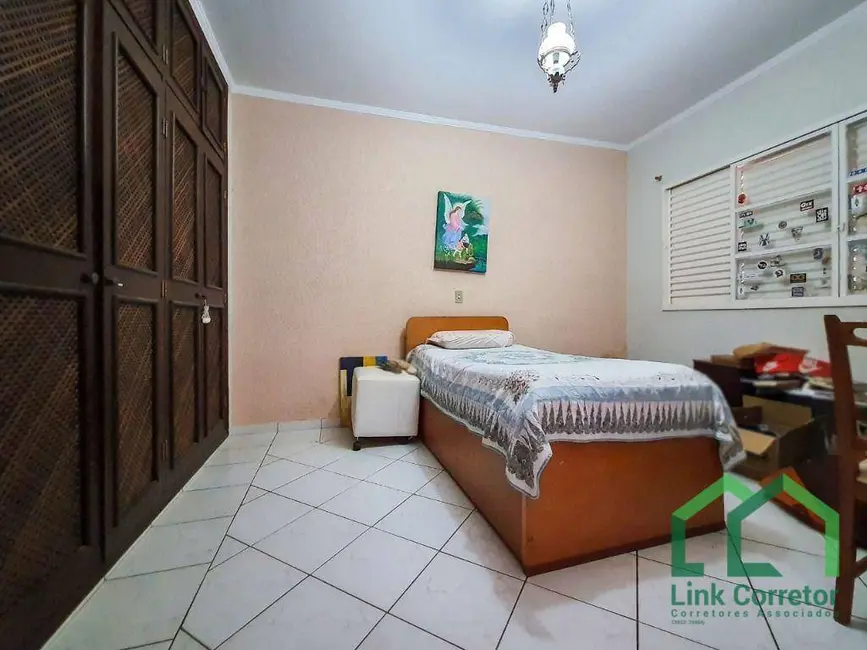 Casa com 4 quartos à venda, 700m2 em Jardim Eulina, Campinas - SP - imagem 4 Foto 4 de Casa com 4 quartos à venda, 700m2 em Jardim Eulina, Campinas - SP