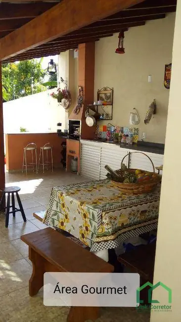 Casa com 3 quartos à venda, 226m2 em Parque Jambeiro, Campinas - SP - imagem 5 Foto 5 de Casa com 3 quartos à venda, 226m2 em Parque Jambeiro, Campinas - SP