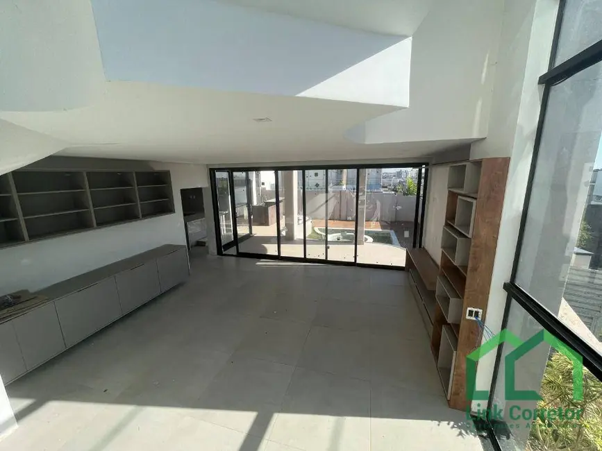 Foto 2 de Casa de Condomínio com 4 quartos à venda, 406m2 em Swiss Park, Campinas - SP