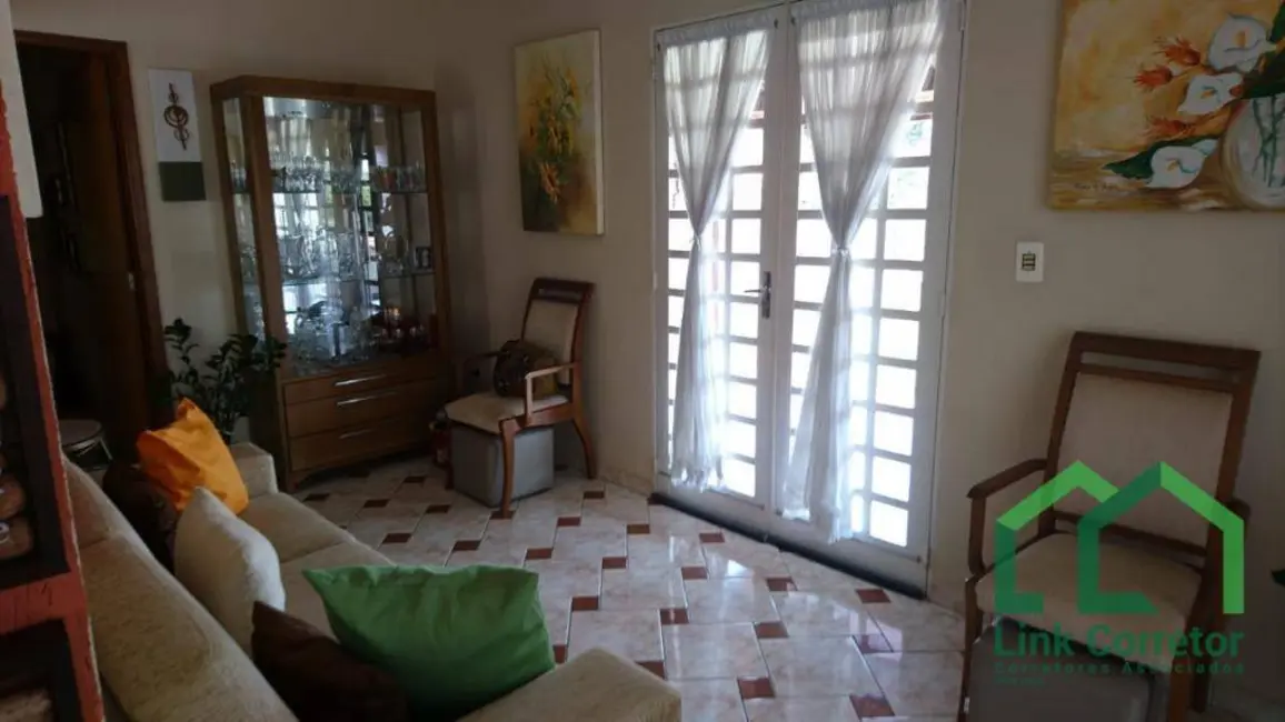 Casa de Condomínio com 3 quartos à venda, 1000m2 em Lopes, Valinhos - SP - imagem 4 Foto 4 de Casa de Condomínio com 3 quartos à venda, 1000m2 em Lopes, Valinhos - SP