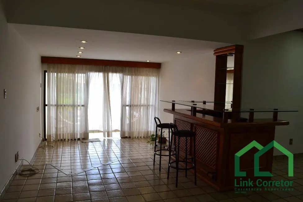 Apartamento com 4 quartos à venda, 190m2 em Cambuí, Campinas - SP - imagem 4 Foto 4 de Apartamento com 4 quartos à venda, 190m2 em Cambuí, Campinas - SP