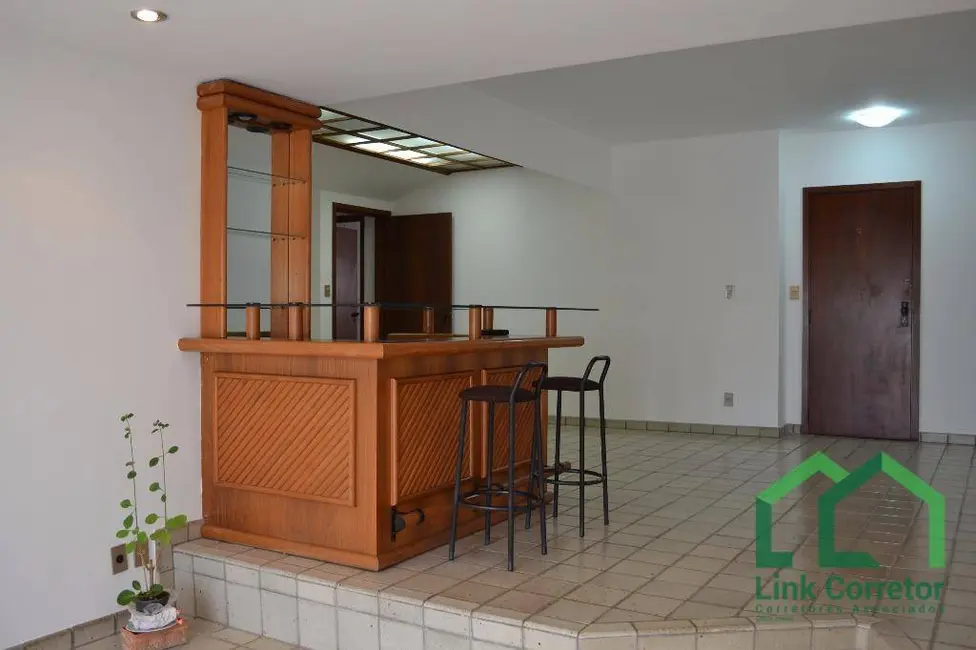 Apartamento com 4 quartos à venda, 190m2 em Cambuí, Campinas - SP - imagem 5 Foto 5 de Apartamento com 4 quartos à venda, 190m2 em Cambuí, Campinas - SP