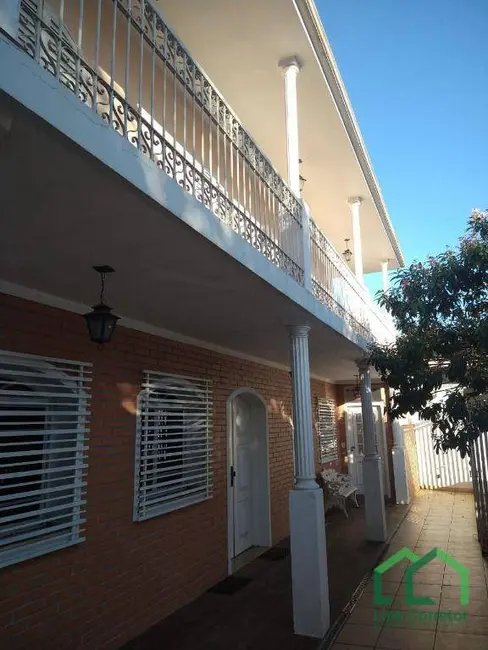 Casa com 4 quartos à venda, 349m2 em Vila Itapura, Campinas - SP - imagem 6 Foto 6 de Casa com 4 quartos à venda, 349m2 em Vila Itapura, Campinas - SP
