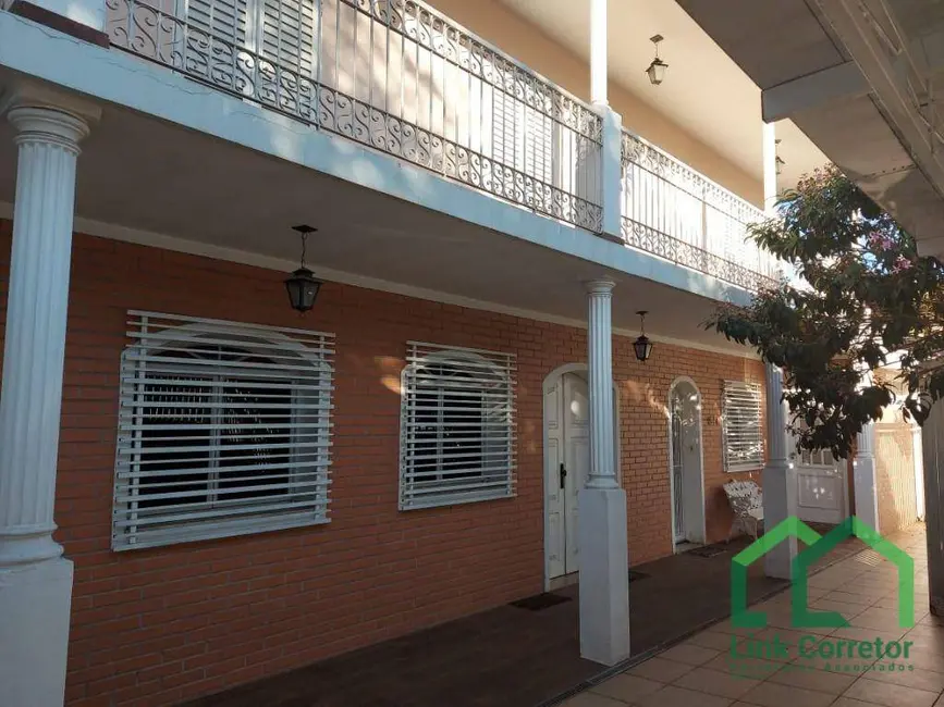 Casa com 4 quartos à venda, 349m2 em Vila Itapura, Campinas - SP - imagem 2 Foto 2 de Casa com 4 quartos à venda, 349m2 em Vila Itapura, Campinas - SP