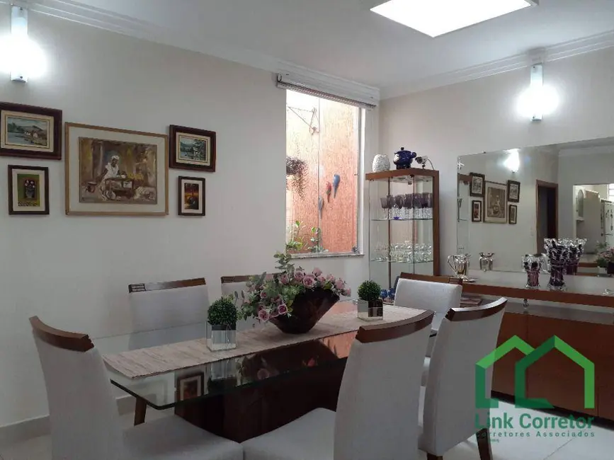 Casa com 3 quartos à venda, 300m2 em Parque Taquaral, Campinas - SP - imagem 6 Foto 6 de Casa com 3 quartos à venda, 300m2 em Parque Taquaral, Campinas - SP