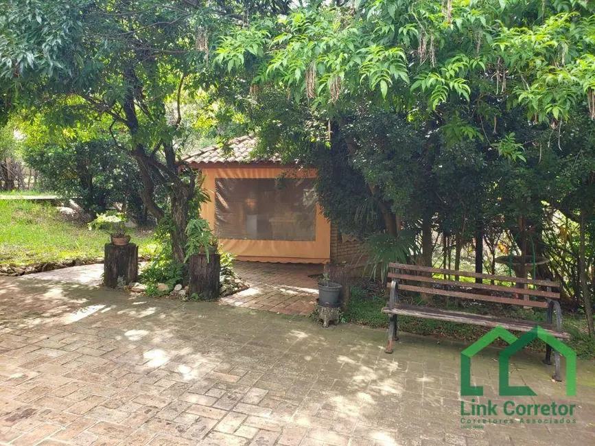 Chácara com 2 quartos à venda, 2280m2 em Chácaras São Bento, Valinhos - SP - imagem 6 Foto 6 de Chácara com 2 quartos à venda, 2280m2 em Chácaras São Bento, Valinhos - SP