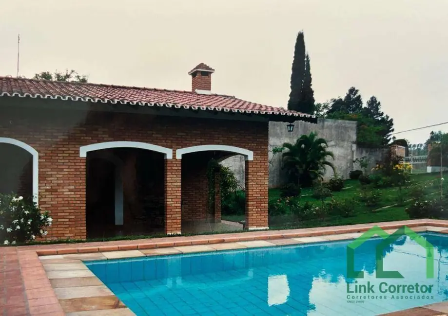 Chácara com 2 quartos à venda, 2280m2 em Chácaras São Bento, Valinhos - SP - imagem 1 Foto 1 de Chácara com 2 quartos à venda, 2280m2 em Chácaras São Bento, Valinhos - SP