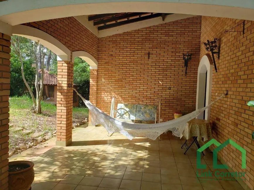 Chácara com 2 quartos à venda, 2280m2 em Chácaras São Bento, Valinhos - SP - imagem 3 Foto 3 de Chácara com 2 quartos à venda, 2280m2 em Chácaras São Bento, Valinhos - SP