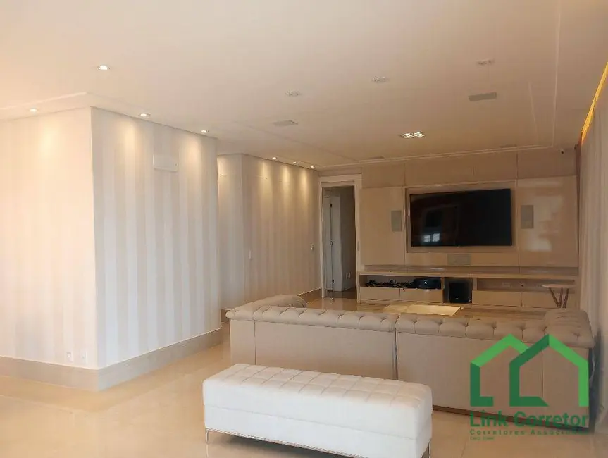 Apartamento com 3 quartos à venda, 213m2 em Cambuí, Campinas - SP - imagem 3 Foto 3 de Apartamento com 3 quartos à venda, 213m2 em Cambuí, Campinas - SP