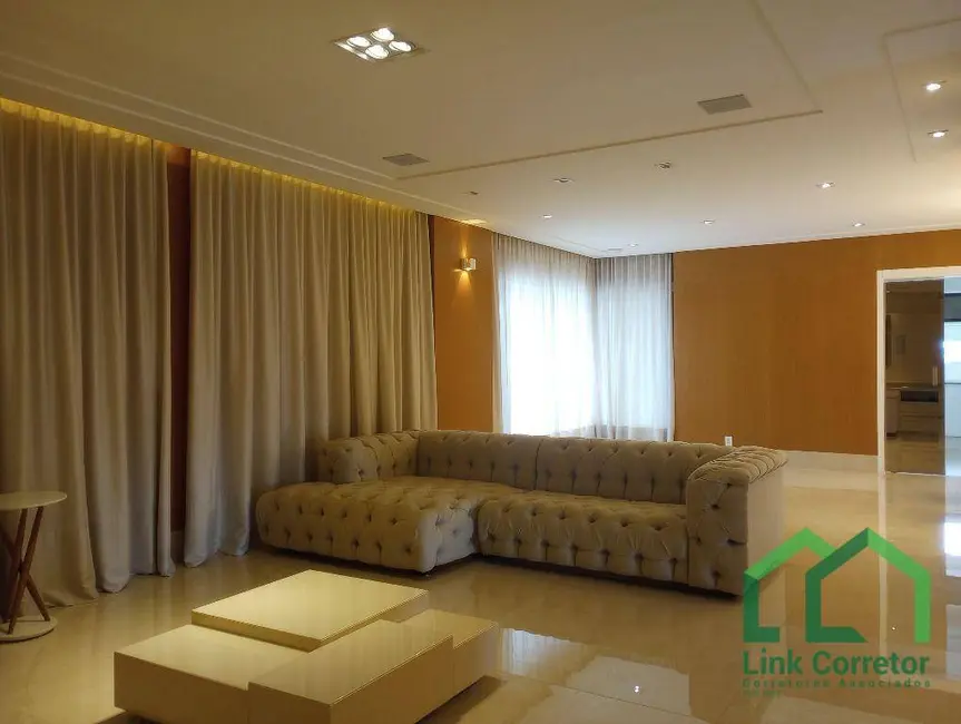 Apartamento com 3 quartos à venda, 213m2 em Cambuí, Campinas - SP - imagem 7 Foto 7 de Apartamento com 3 quartos à venda, 213m2 em Cambuí, Campinas - SP