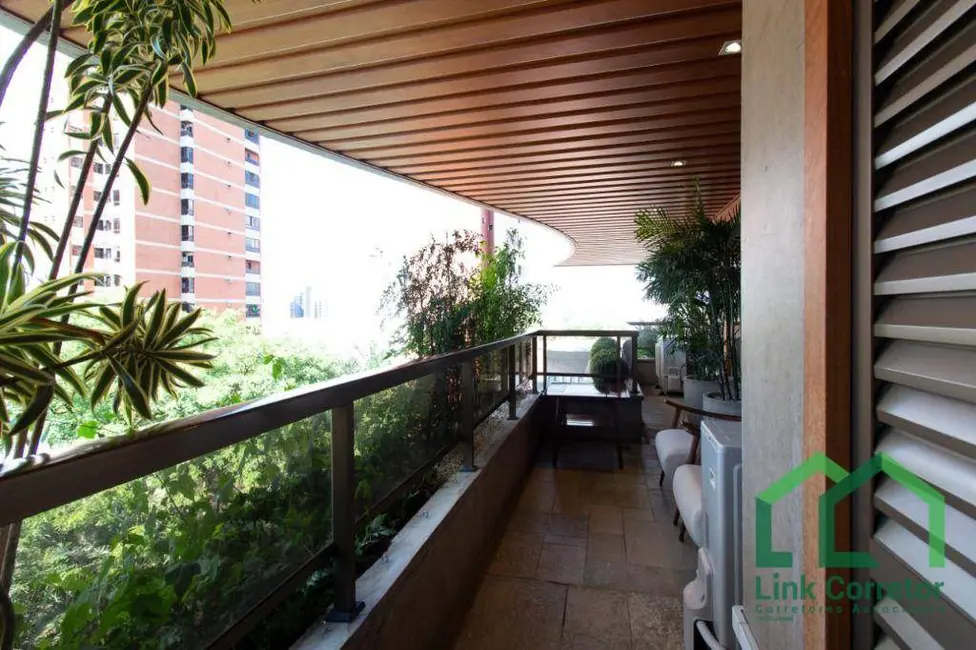 Foto 23 de Apartamento à venda, 670m2 em Cambuí, Campinas - SP