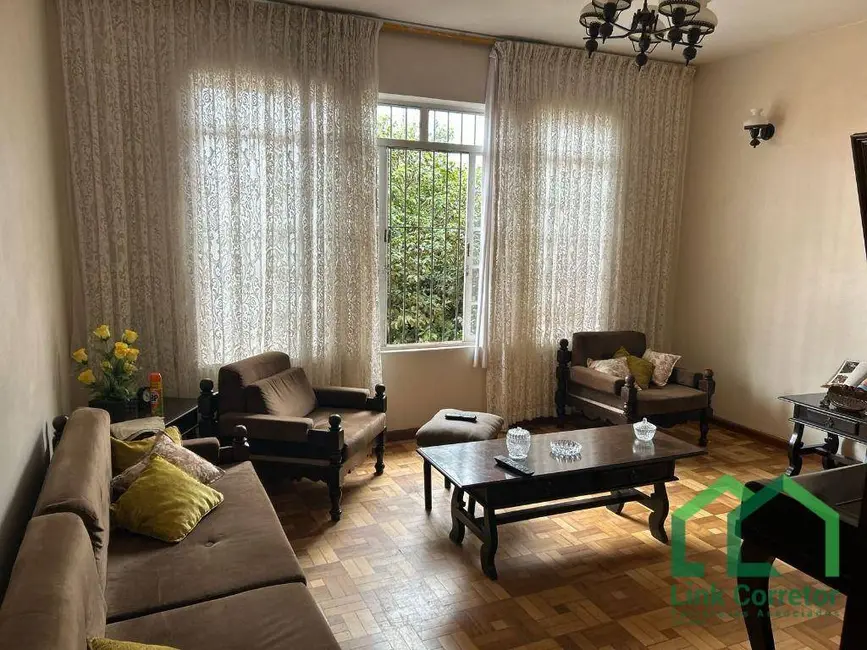 Casa com 4 quartos à venda, 300m2 em Vila Rosa, Itapetininga - SP - imagem 9 Foto 9 de Casa com 4 quartos à venda, 300m2 em Vila Rosa, Itapetininga - SP