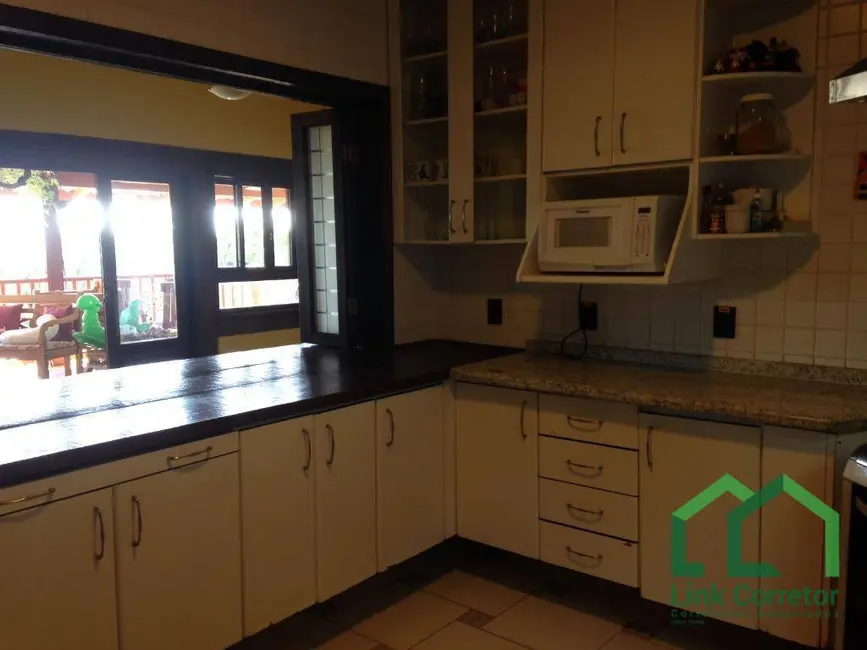 Chácara com 4 quartos para alugar, 1980m2 em Lopes, Valinhos - SP - imagem 7 Foto 7 de Chácara com 4 quartos para alugar, 1980m2 em Lopes, Valinhos - SP